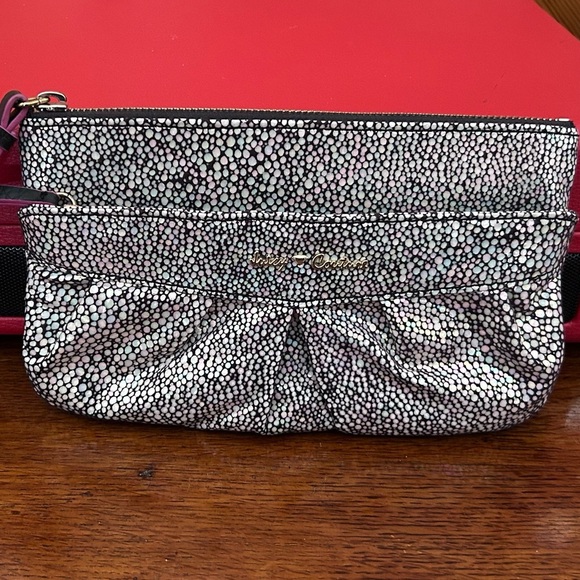 Juicy Couture wallet Wristlet handbag Holographic pretty fun going out purse - Picture 1 of 7